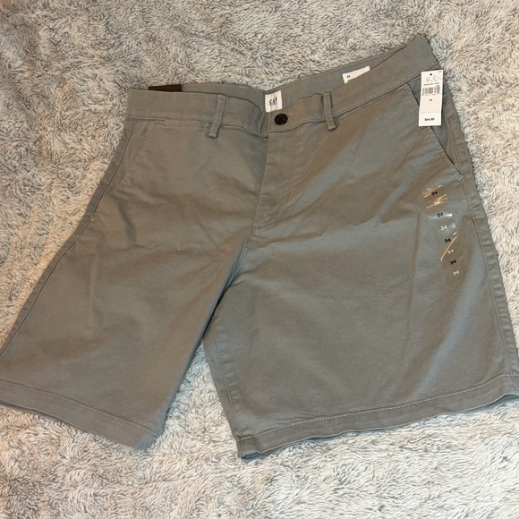 NWT GAP Men's Tan Casual Shorts - Picture 2 of 3